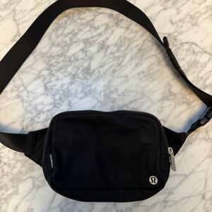 Everywhere belt bag
